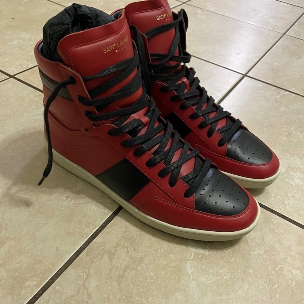 Saint Laurent Hi Top sneakers 44